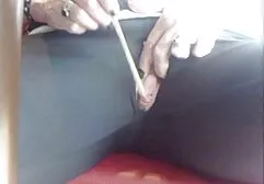 دختر زیبا خودش را در کانال سکس تلگرام خارجی اتاق خواب نوازش می کند