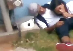 این مشکی ها را روی توالت می خورد کانال تلگرام کارتون سکسی