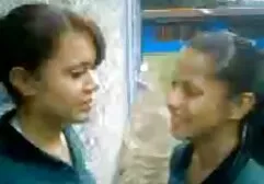 آماتورهایی که با سبزه شلوغ داستان های سکسی تلگرامی شلیک می کنند